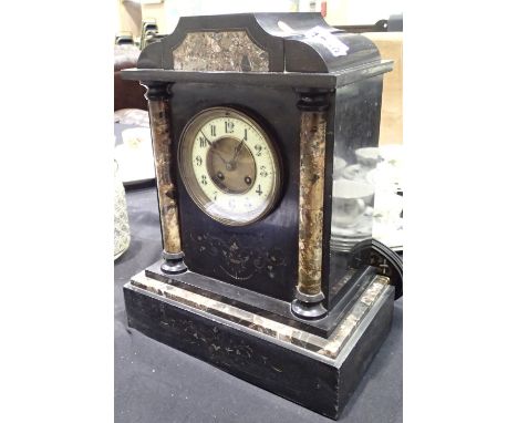 Victorian/Edwardian black slate and marble mantel/bracket clock with brass and porcelain face (no key) H: 45 cm 