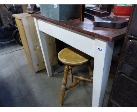 A PINE SIDE TABLE.