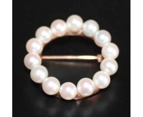 9ct Gold Pearl Set Brooch Of Circular Form, Set With 14 Round 5mm Pearls, Diameter 30mm, Weight 7g 