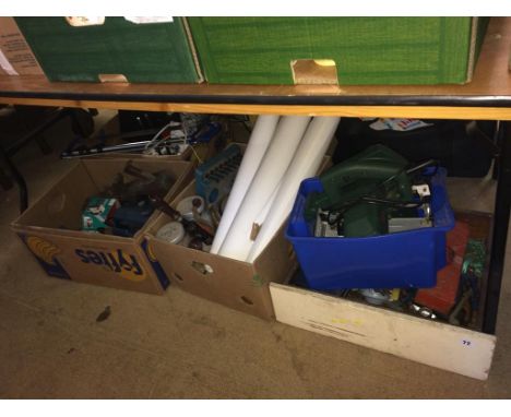 A large quantity of tools