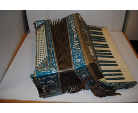 Accordion, Frontline, Italia printed with Made in Italy 1864, Model 316 in reasonable condition with some warped wood on the 