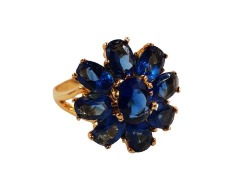 BLUE STONE SET RING 