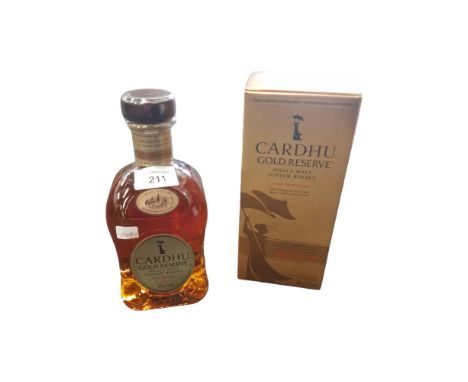 BOTTLE OF CARDHU GOLD RESERVE SINGLE MALT SCOTCH WHISKY 