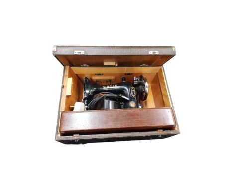 VINTAGE SEWING MACHINE 
