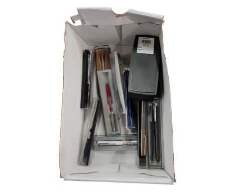 COLLECTION VINTAGE PENS 