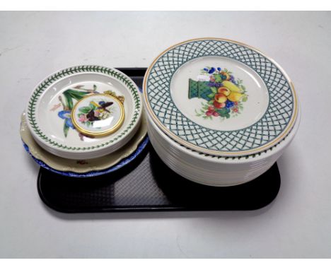 A tray containing a quantity of Port Meirion Botanic Garden plates, other plates including Villeroy and Boch, Severn ware por