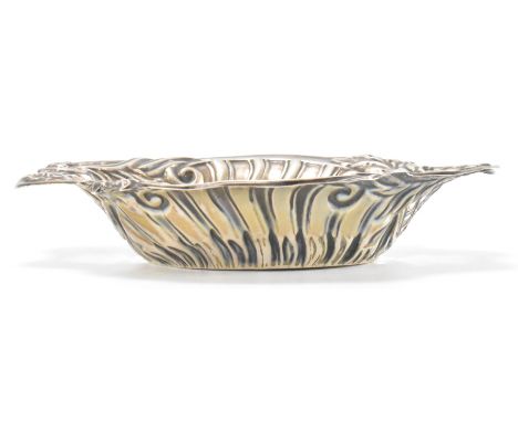 A hallmarked silver 19th Century Victorian Art Nouveau trinket dish. The dish having foliate moulding with pierced edges. Mak