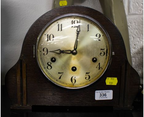 OAK MANTLE CLOCK