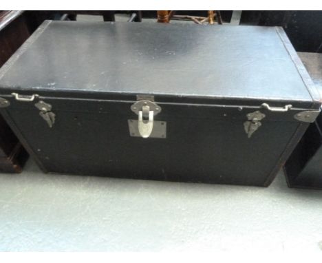 A 1920's French ladies leather travel trunk by Alligre, with strapping and studs, 85cmW