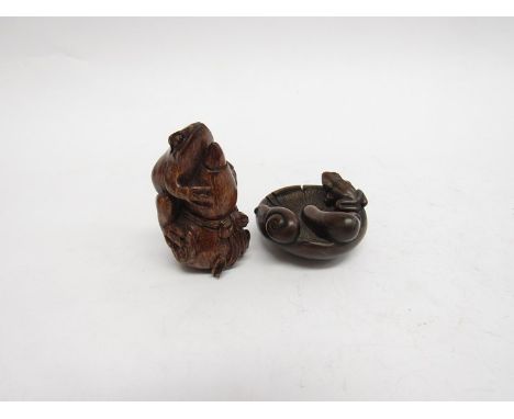 Two signed netsuke toad and frog 