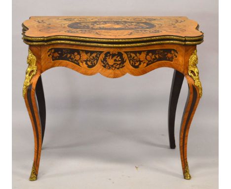 A VERY GOOD 19TH CENTURY KINGWOOD MARQUETRY FOLDING TOP CARD TABLE with very fine inlay, flowers, birds and musical trophies 