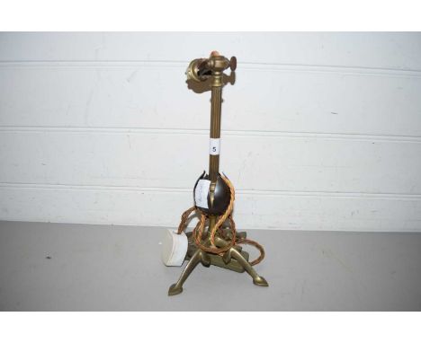 ARTS &amp; CRAFTS STYLE BRASS AND COPPER TABLE LAMP WITH FOUR FOOTED BASE