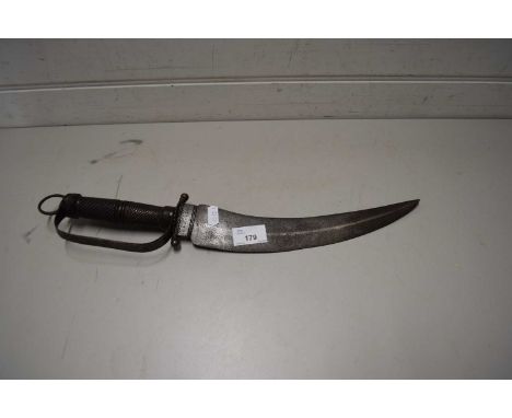 MIDDLE EASTERN DAGGER WITH CURVED BLADE AND TEXTURED WOODEN HANDLE WITH FINGER GUARD AND SUSPENSION LOOP