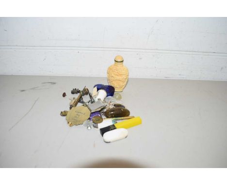 BOX OF MIXED ITEMS TO INCLUDE A SMALL COMPOSITION SNUFF BOTTLE, WATCHES AND OTHER COLLECTIBLES