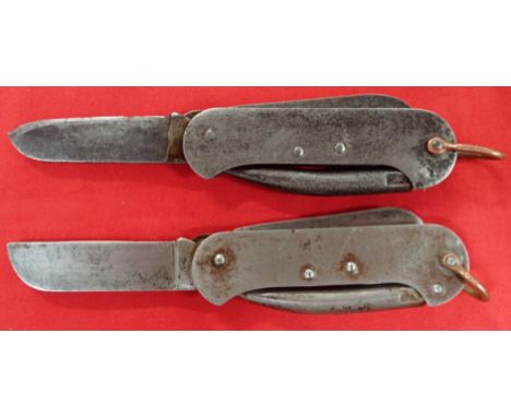 WW2 Australian 1st pattern Whittingslowe clasp knives (2). Two WW2 Australian 1st Pattern Whittingslowe Clasp Knife.1st patte