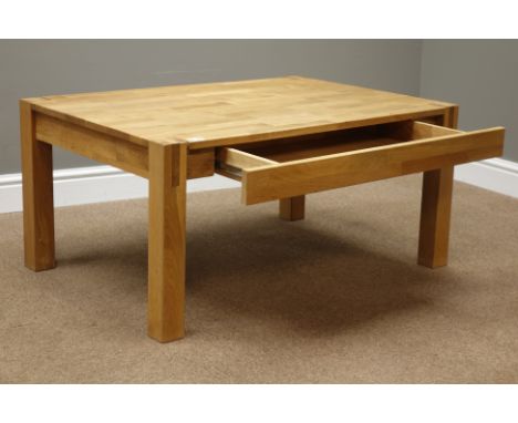 Solid light oak rectangular coffee table, 96cm x 66cm, H45cm   Condition Report   Click here for further images, condition, a