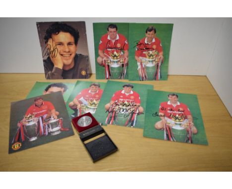 Manchester United Interest, eight colour photographs of players, Ryan Giggs x2, Gary Pallister, Steve Bruce, Mark Hughes, Bry