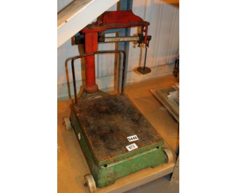 Thornton & Co 2 cwt set of scales