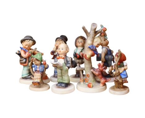 A group of 8 Goebels Hummel figures, tallest 16cm 