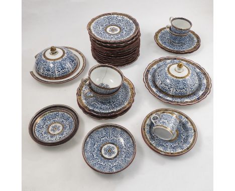 A collection of 19th century Worcester tea ware, all decorated in the Royal Lily pattern, comprising side plates, various siz