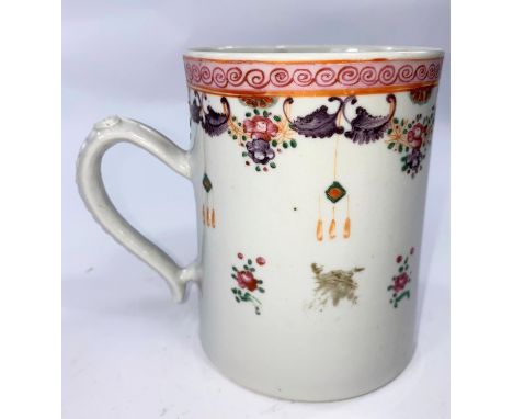 A Chinese ceramic mug / tankard with famille rose decoration, height 12cm.&nbsp; In good condition.