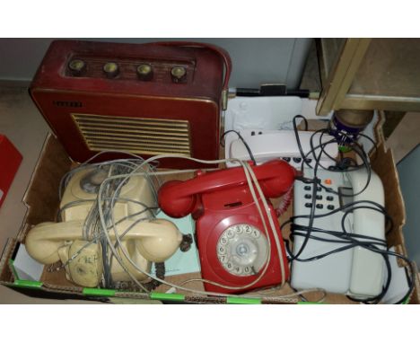 4 vintage telephones and a Hacker vintage portable radio (strap a.f) 