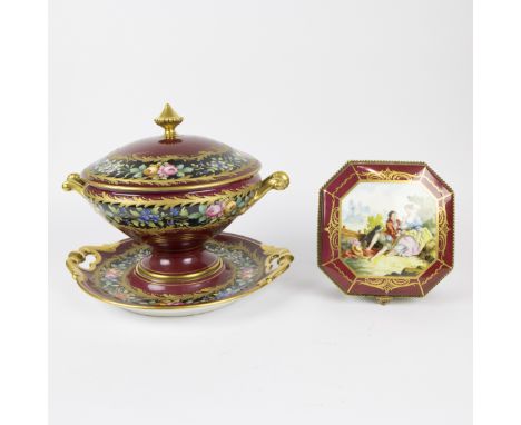 Lot Sèvres handpainted porcelain, large lidded coupe in a scale and jewelery box marked JTP (Jacques Tiélès). Lot Sèvres hand