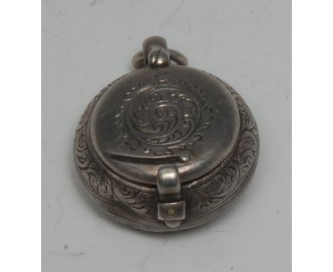 A late Victorian silver novelty sovereign case, sliding cover, chased with leafy scrolls, loop suspension, 3cm diam, lion pas