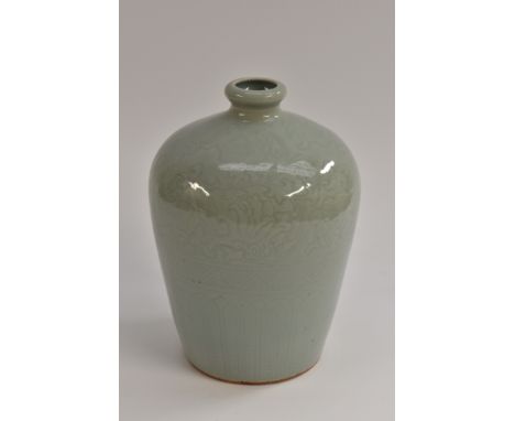 A Chinese Celadon Meiping vase, 21cm tall.