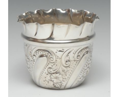 A Victorian silver jardiniere, spirally fluted and embossed with flowers and scrolling foliage, frilled rim, 10cm high, Londo