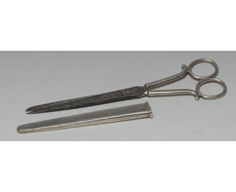 A pair of George V silver tailor's scissors and sheath, 26cm long, Goldsmiths &amp; Silversmith's Company Ltd, London 1911 