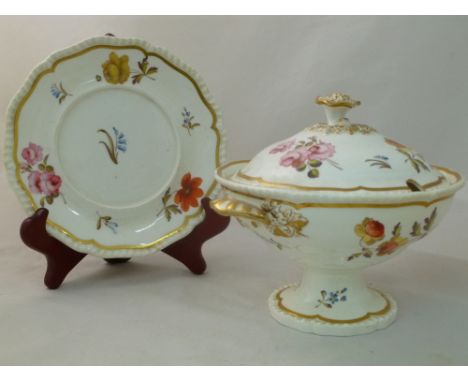 An H & R Daniel porcelain cream bowl, cover and stand, First Gadroon shape, with vine and fruit cornucopia finial and shell h