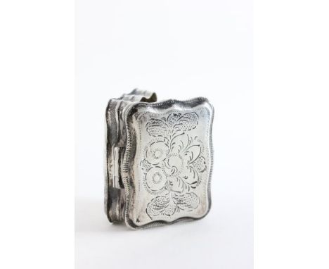 19th century Continental Silver Snuff Box with engraved floral decoration to the lid