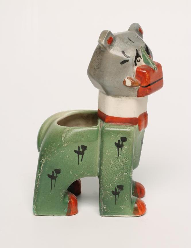 A LOUIS WAIN FUTURISTIC CAT POTTERY SPILL HOLDER, 1920's