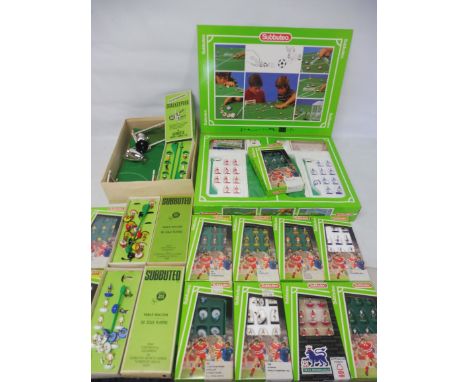 Subbuteo - early noted, and 11 1990s teams in good condition, Germany and Arsenal away.