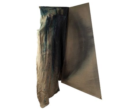 Willy Tir (1915-1991)
‘Z’
mixed media painting and sculpture
shaped canvas max 68 x130cm and loose painted cloth.
 
Provenanc
