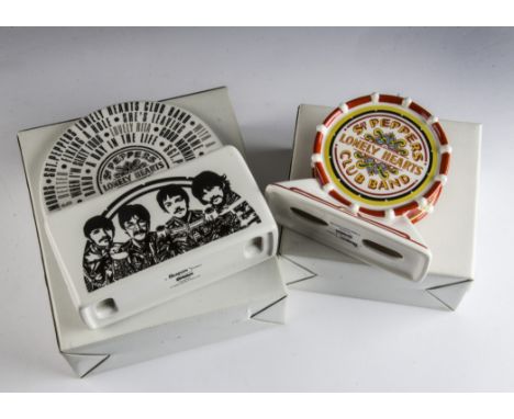 The Beatles, Coalport Characters, Sgt. Peppers Lonely Hearts Club Band, Ceramic Letter Rack, Apple Corps Limited 2006,  toget