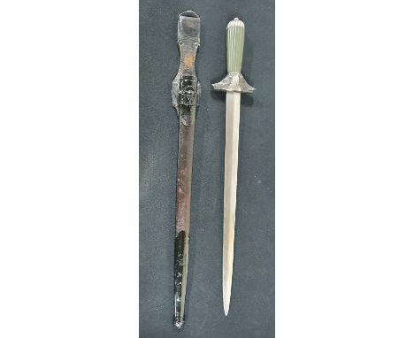 Large French venerie hunting dagger. Steel crossguard with two bronze quillons in the shape of boar's heads. Steel pommel top
