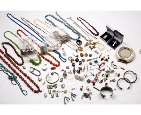 Collection of costume jewellery to include:  Cornelian bead necklace and brooch, white metal cuff bangle, West End Watch Co s