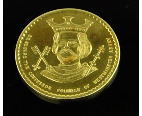 A 22ct gold Commemorative medallion,
consecration of Westminster Abbey, produced 1965, 43g.