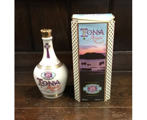 1 x 700 ml J &amp; G Grant Iona Royale Scotch Whisky in box. (1)