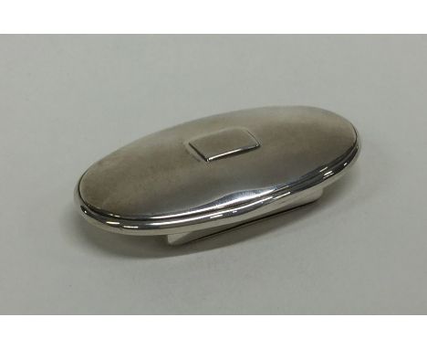 A fancy oval hinged top silver snuff box with gilt interior. Birmingham. By Joseph Wilmore. Approx. 40 grams. Est. £100 - £15