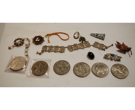 A small collection of miscellaneous items to include; commemorative coinage, filigree bracelet, set of five early 20th centur