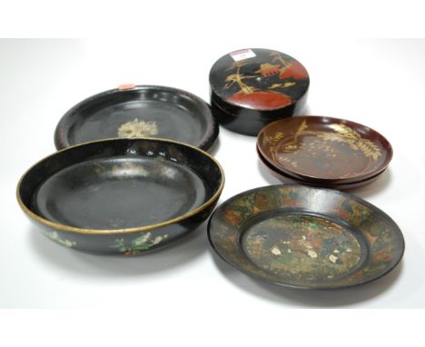 Assorted papier-mache and lacquered bowls, trinket box etc