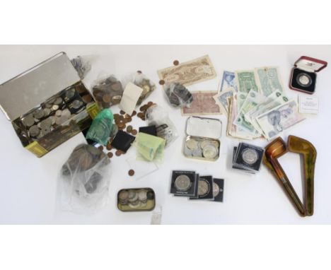 Collection of world and GB coinage incl. a small selection of mixed banknotes, small selection of silver content coins, Battl