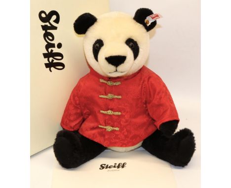 Steiff teddy bear: Bao Bao the Lucky Panda, 664823, ltd. ed. 58/2000, H28cm, with box and certificate 