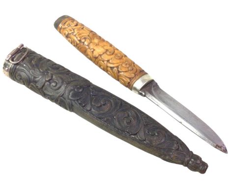 VINTAGE SCANDINAVIAN FINNISH PUUKKO KNIFE, with white metal mounts and blade signed 'Ton'