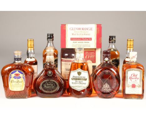 Ten assorted bottles of whisky (10) including: Johnnie Walker swing superior scotch whisky, 43% vol, 75cl, 12 year old Johnni