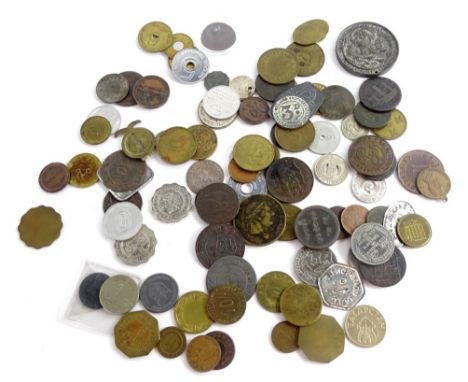 A large quantity of tokens, medallions, etc., relating to various professions, some fruit machine tokens, car parking, Esso f