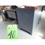 (Lot) Bench w/ Cabinet